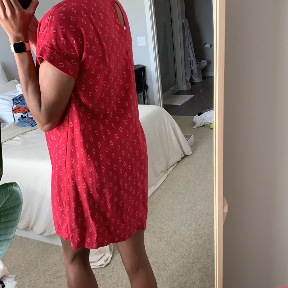 Old Navy Linen Dress - Picture 2 of 2
